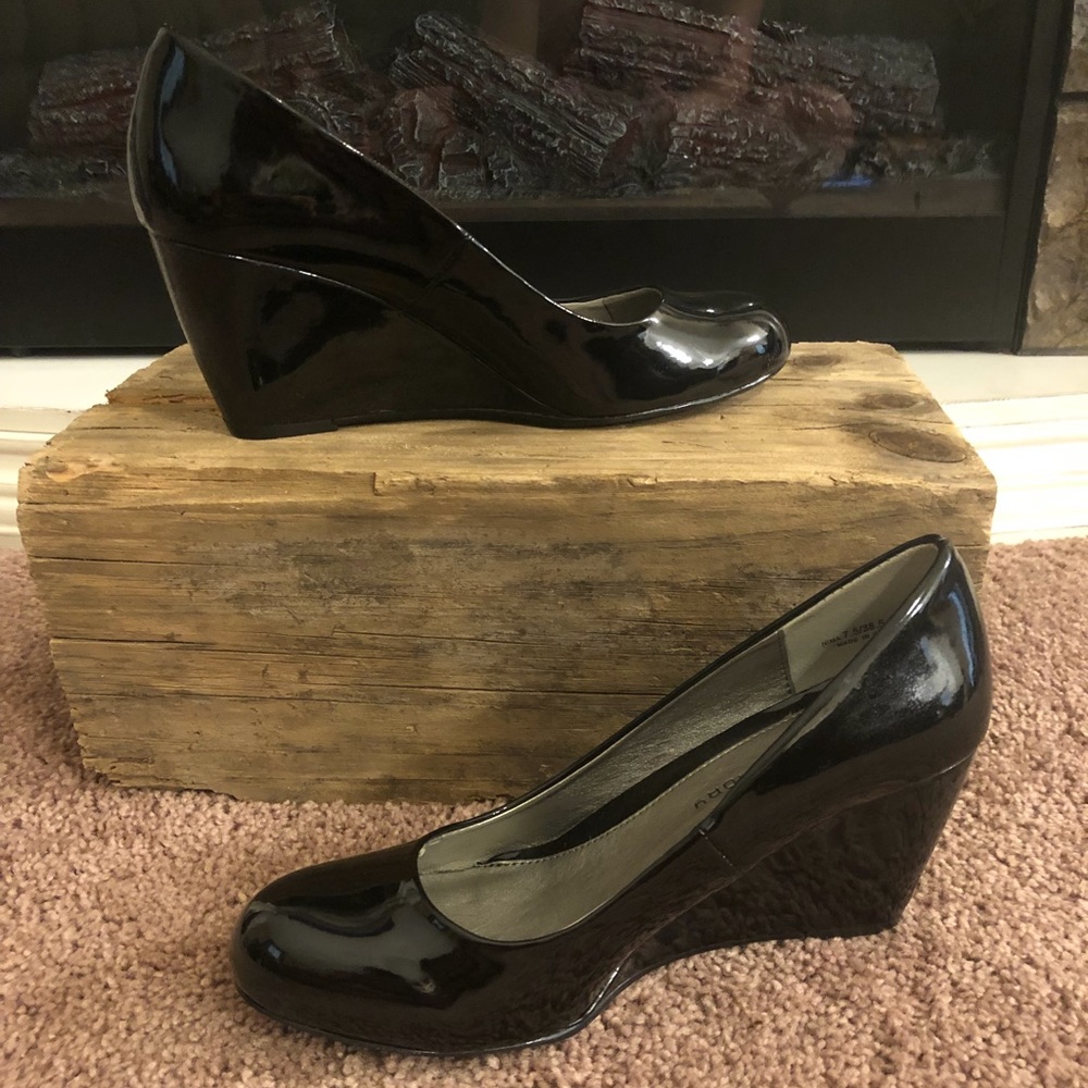 Black patent leather wedges